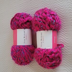 Isaac Mizrahi Craft 2 Skeins Yarn Carnegie Hill Design - Merriweather Color